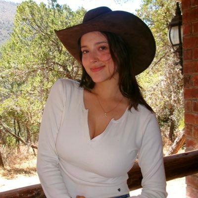Paola39574798's profile picture. ♤