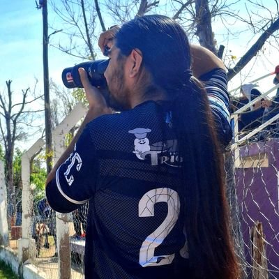 Riojano
22 años intentando no ser un fracaso
4 año intentando editar
3 años diseñando para Veteranos (me pagan la coca y el asau)