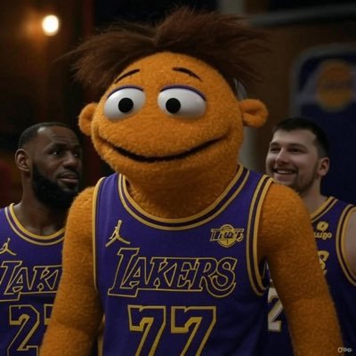 Vlad homer 🔜 | @Reese10Angel stan | I do not take the internet serious | certified keyboard warrior | LAKESHOW | Azzi Fudd | Paige Bueckers | LeBron James