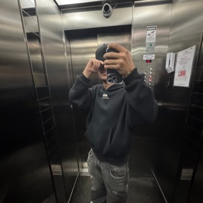 bigblessedworld's profile picture. 