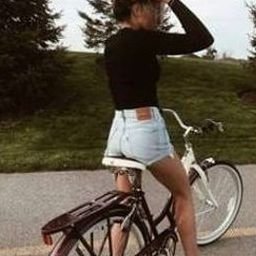 Algarirgirq214's profile picture. 