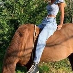 Ievwela54193's profile picture. 