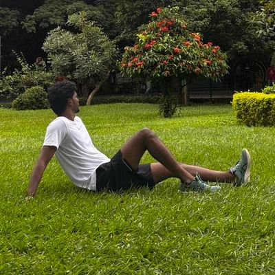 vishalr_27's profile picture. Accidental Software Engineer | Gym | Running | Badminton