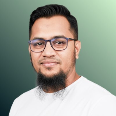 Farhad is a 30-year-old freelance designer and brand identity specialist. Farhad works with founders, execs, and creators to help them build trust and growth.