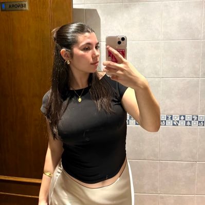 🦦🦦🦦 love me not