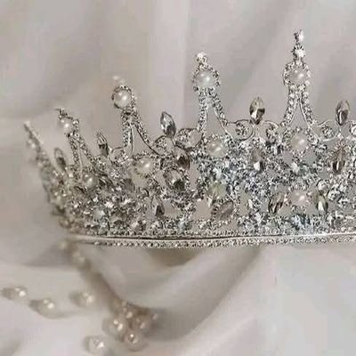 jwhr371062's profile picture.