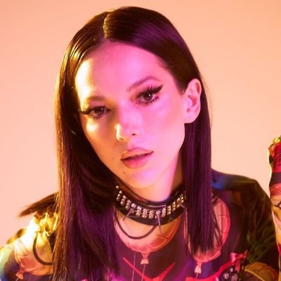 La MAYOR fuente de información sobre la cantante, compositora y productora Paty Cantú. ¡1x nominada al Latin GRAMMY!