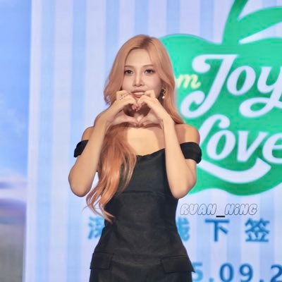 aerv_ningsion's profile picture. All for Redvelvet  Karining Jiwoo Woochan Anton🦋🐰🦕💚🐶🍓