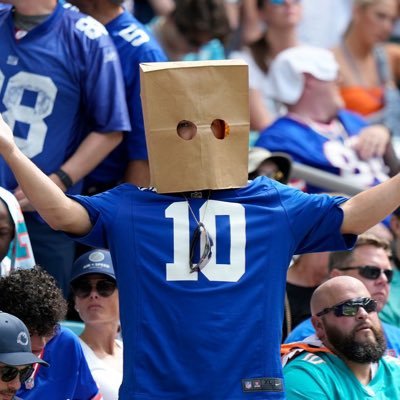 FadeAxel's profile picture. ball knower.