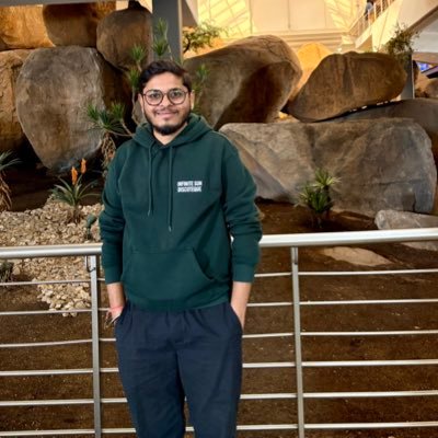 i__mnik's profile picture. 