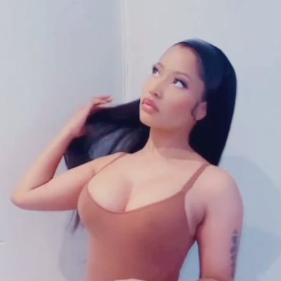 who GOD bless no man can curse everr! || 2x nicki trivia winner|| here for onika only 🩷