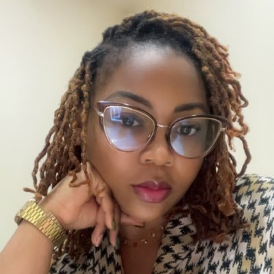Ouvrez des livres ! Ça va vous faire du bien. | Féministe |Fitness 🏋🏽♀️|🇨🇲🇨🇲|
