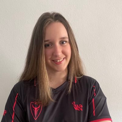 • Valorant player for ?? Former: @DimoniXEsports @TOGfoxes @GuineaPinkClub 🏰 Hogwarts is my home