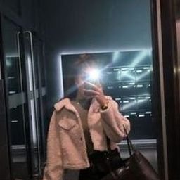 Ofawri32827's profile picture. 