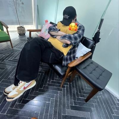 chocoszh's profile picture. 