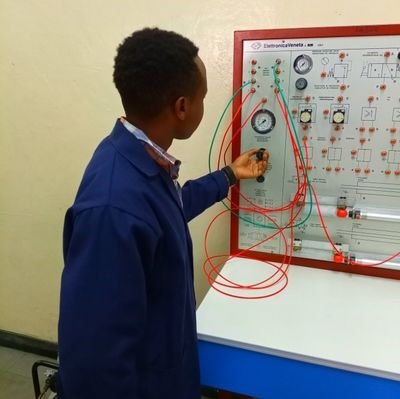 bichanga_eng's profile picture. Co Founder BINYA Energy Solutions. Lighting Future 😉