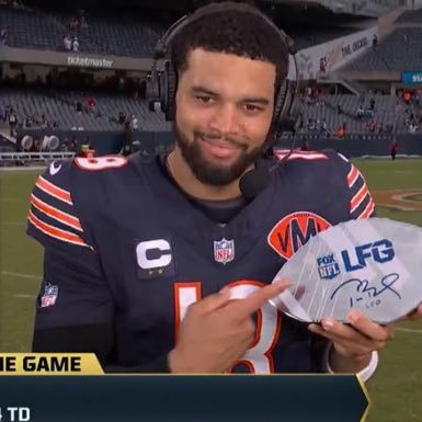 eshaanq_'s profile picture. bears ~ warriors ~ illini ~ cubs ~ jimmy fc