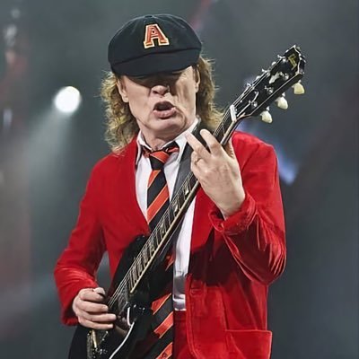 Angusyoung164's profile picture. chat me on telegram