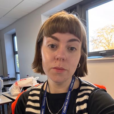 Teacher of History and Sociology. Designated Teacher. Doctoral student.