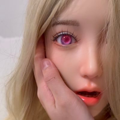 leeeesy1's profile picture. 