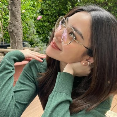🌿📺: cristã , cdramas , kdrama , bts⁷ , books , coffee .☕️📚
