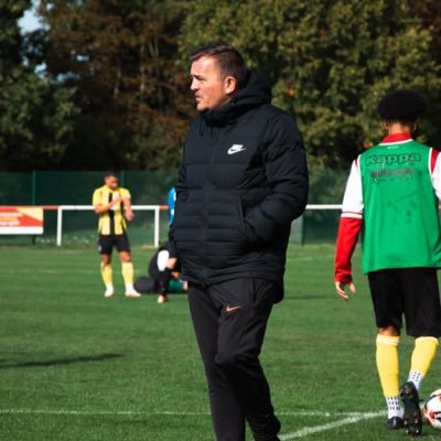 work life is Embrace Associates 💻, First team manager @follandsportsfc ✈️⚽️