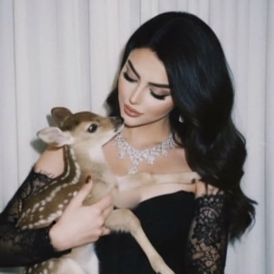 ㅤㅤㅤعظيمة مثل . .