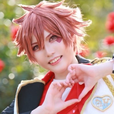 「揺り籠(ロリ)から墓場(シニア)まで」好きなキャラは何でもコスするコスプレイヤー。マクロス/とんがり帽子のアトリエ/松本理恵監督作品_人がモノを作るのを見るのが好き!重加工ゆえに写真の人物などいない!今日も狂いながら元気にジャンル反復横跳び!!!