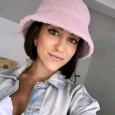 Dm ouverts uniquement pour vente de nudes,cam, vidéos, RÉEL etc...PEtite coquine 🥵 100% honny Toujours en manque
