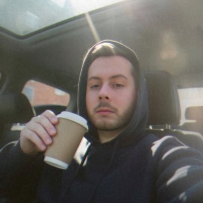 Floxygen_'s profile picture. Fan inconditionnel de la marque à l’ovale bleu. Pilote du dimanche. Collectionne certaines licences JV en boîte. GT/PSN : Floxygen