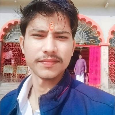 प्रेम का कोई अनिवार्य संबंध स्वार्थ से नहीं है
प्रेम का संबंध जीवन की एक शैली से है
🙏🙏🏻
🌸😊