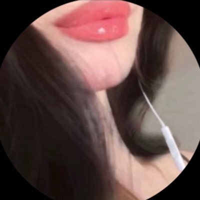 iriririririr_'s profile picture. 
