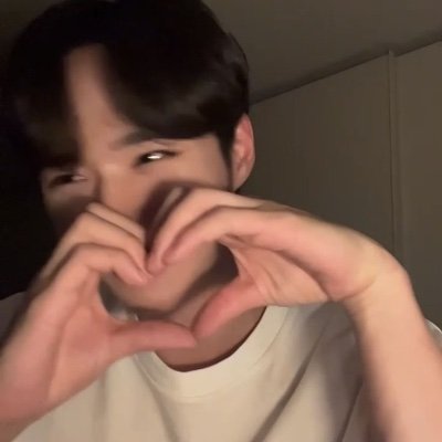 yourday_22's profile picture. 내 안에 #김준서 들어옴