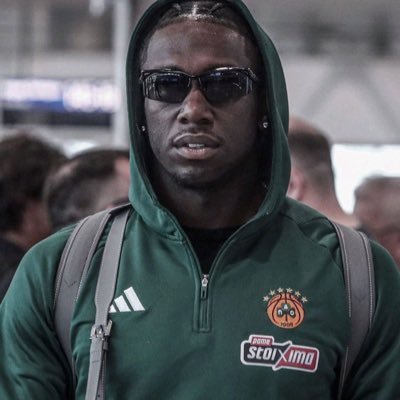 gkanoushs's profile picture. Pao mexri to kokkalo☘️