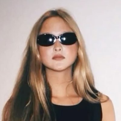 lazypawp's profile picture. 보고듣고 자고 일하고