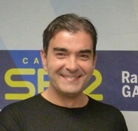 Jefe de Informativos de Radio Gandia SER. Deportes, pesca, filatelia, música, literatura, historia, derechos civiles y mmcc. Valencianista