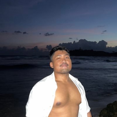 s i d e || selain obat kumurmu, dipelukanku pun kamu bisa nyaman.