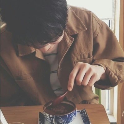 tolongaku_sini's profile picture. 