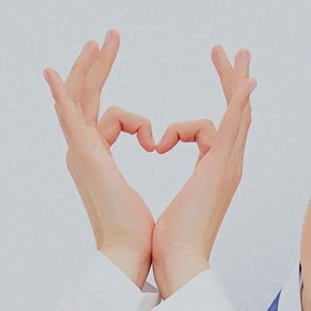 zoozoozooooo's profile picture. 너란 존재가 나의 꿈, 계속 빛나줘 SHINE FOREVER