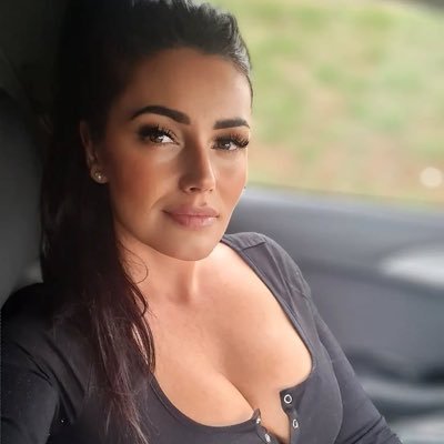 I am a Christian! I am a patriot, Trump supporter, Conservative. I love GOD. Living happily. ❌BOTS ❌porn ❌DM