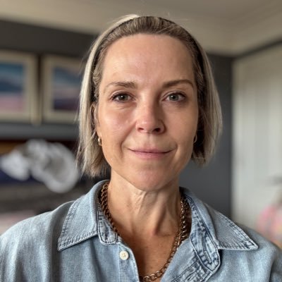 Cezanne9's profile picture. 🇨🇦 🇿🇦 She/her