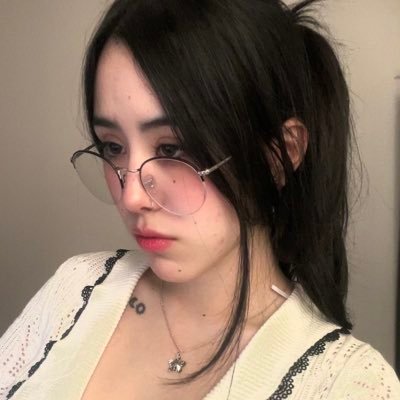 diva virtual a tiempo completo 🪷 @twitch partner https://t.co/4bJUoHTJnw for business inquiries: contacto@akemiau.com 🇻🇪🇯🇵