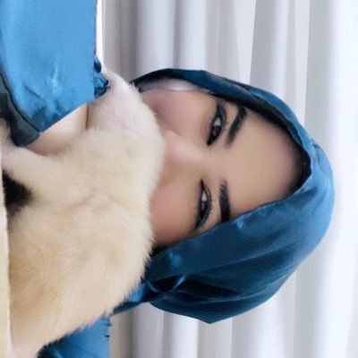 nay_haa_'s profile picture. Chinese/Pakistani | Philosophy student, chai & taddabur 📚💡