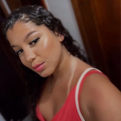 m_luiza08's profile picture. 