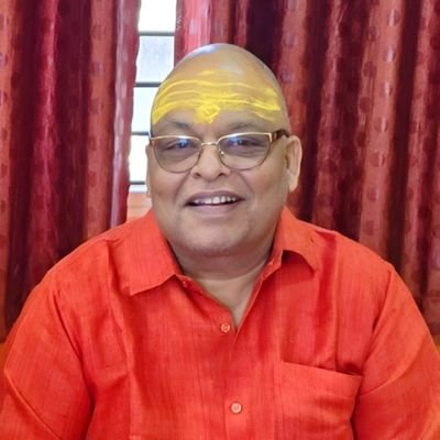 अन्तरराष्ट्रीय अध्यक्ष–
श्री पंचदशनाम जूना अखाड़ा