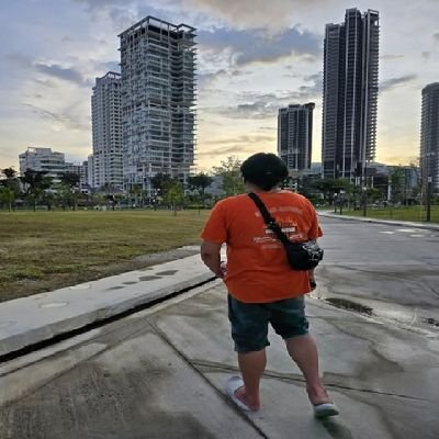 Penulis Kisah Hidup Yg Gk Pernah Tamat Bukunya | Seniman Peracik Sagu | Bukan Pelaku Penendang Tit*t Si Sarip Adiknya Alam | Gk pake Jubir,Bs Bicara Sendiri!