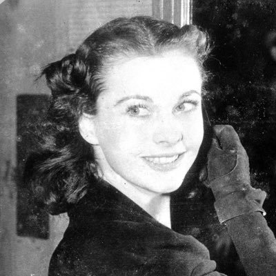 my names liz I like vivi and audrey and old hollywood/ minor https://t.co/a5CbtVf1Nz #vivnation
