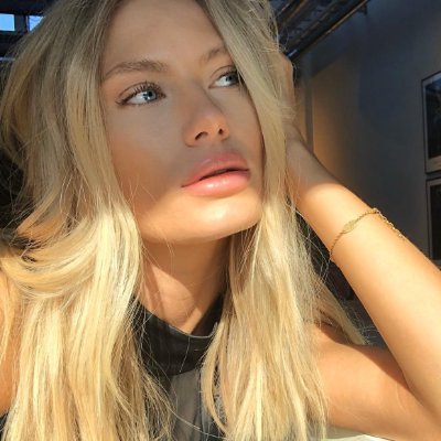 LydiaMckinley05's profile picture. I am a fashion designer_👗✨