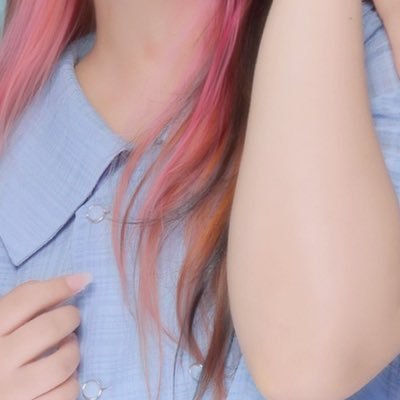 好葉胡桃(このはくるみ)
#好葉教 教祖
基本病んでる
綺麗な薔薇には刺がある
基本フォロワらぶい
ばいばいはブロック
病み垢 @kurumi_yamiki
@konoha_yamiki
滅多にしないミラティブ垢 @kurumizawachan_