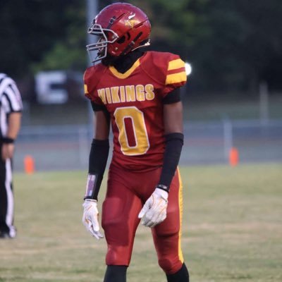 2027 Athlete 6'2 175 Football (DB/WR/ST) Basketball pg/sg, baseball, Track 3.0 GPA Recruiting Info contact @CoachWilliams43